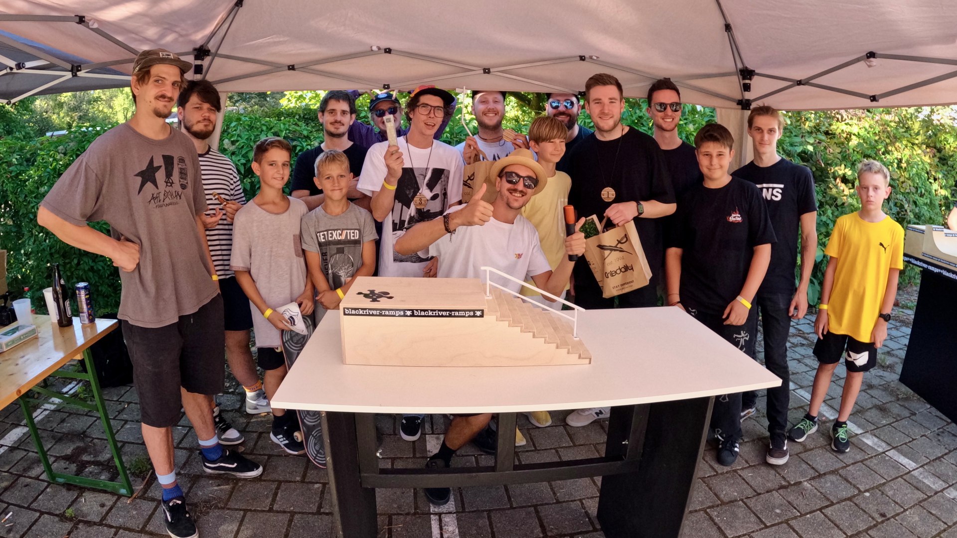 Gruppenfoto von unserem letzten Fingerboard Event in Steyr.